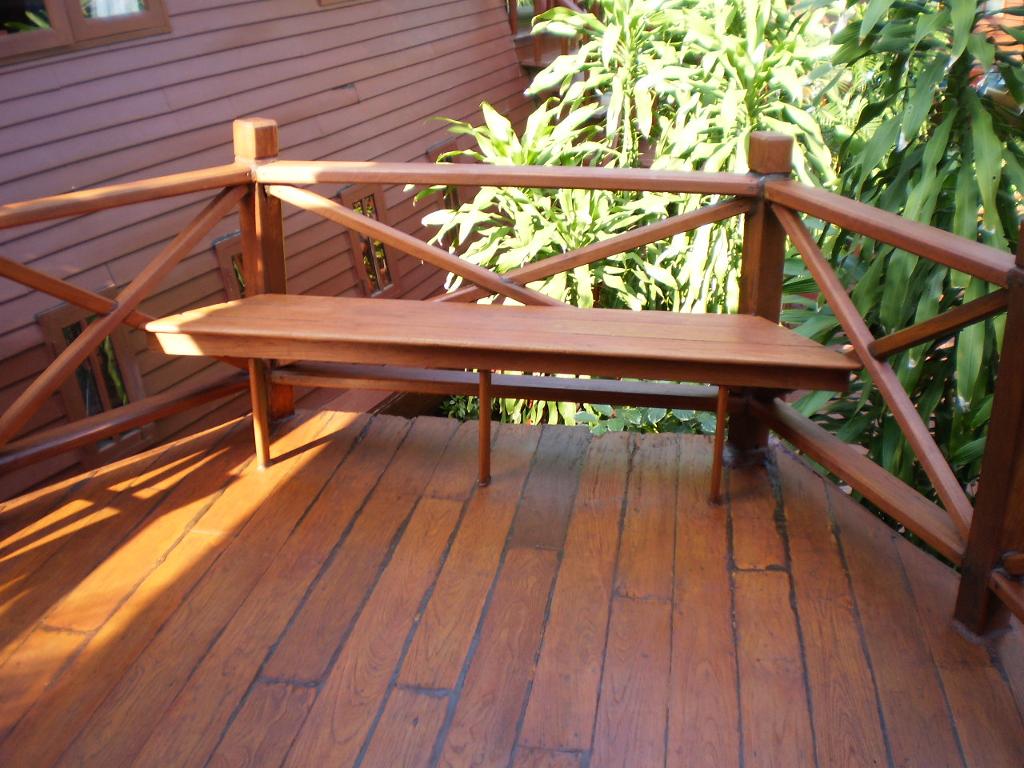 bench1